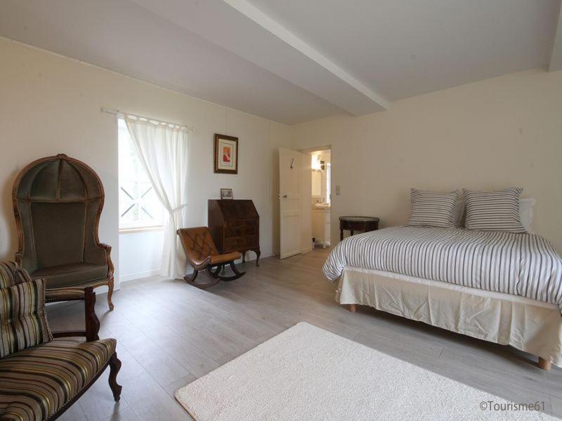 Neuvy-au-Houlme Le Manoir Du Ribardon B&B 외부 사진